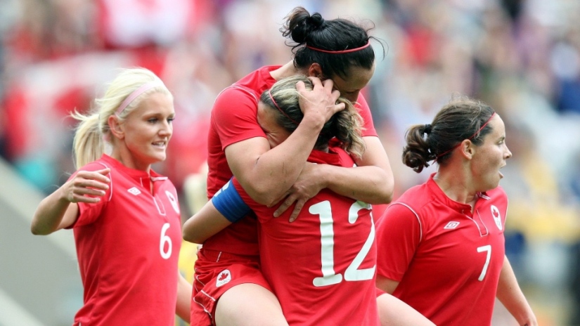 via http://www.ctvnews.ca/sports/women-s-soccer-win-cp-team-of-the-year-award-to-cap-thrilling-season-1.1093972